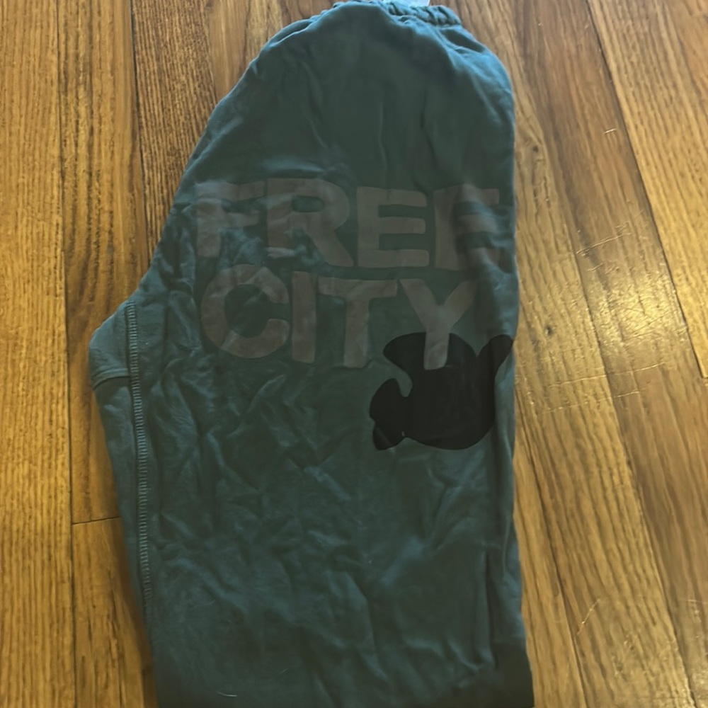 Free city cropped jogger - Small